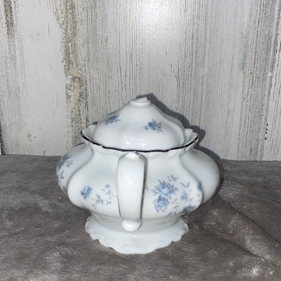 1103 Johann Haviland Elegant Blue Garland Porcelain Sugar Bowl - Picture 3 of 7